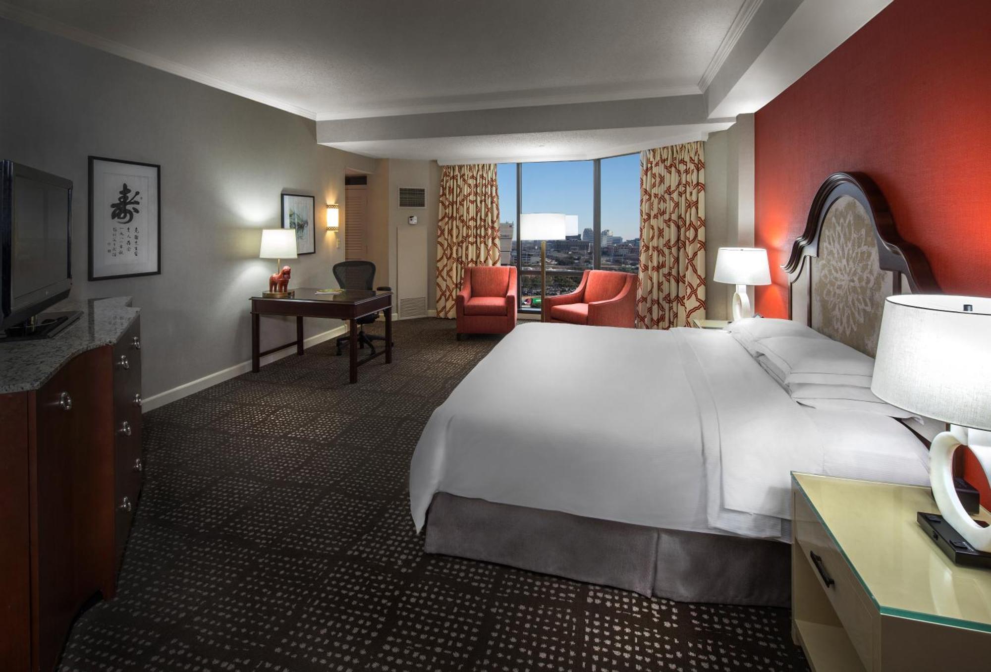 Hilton Anatole Hotel Далас Екстериор снимка