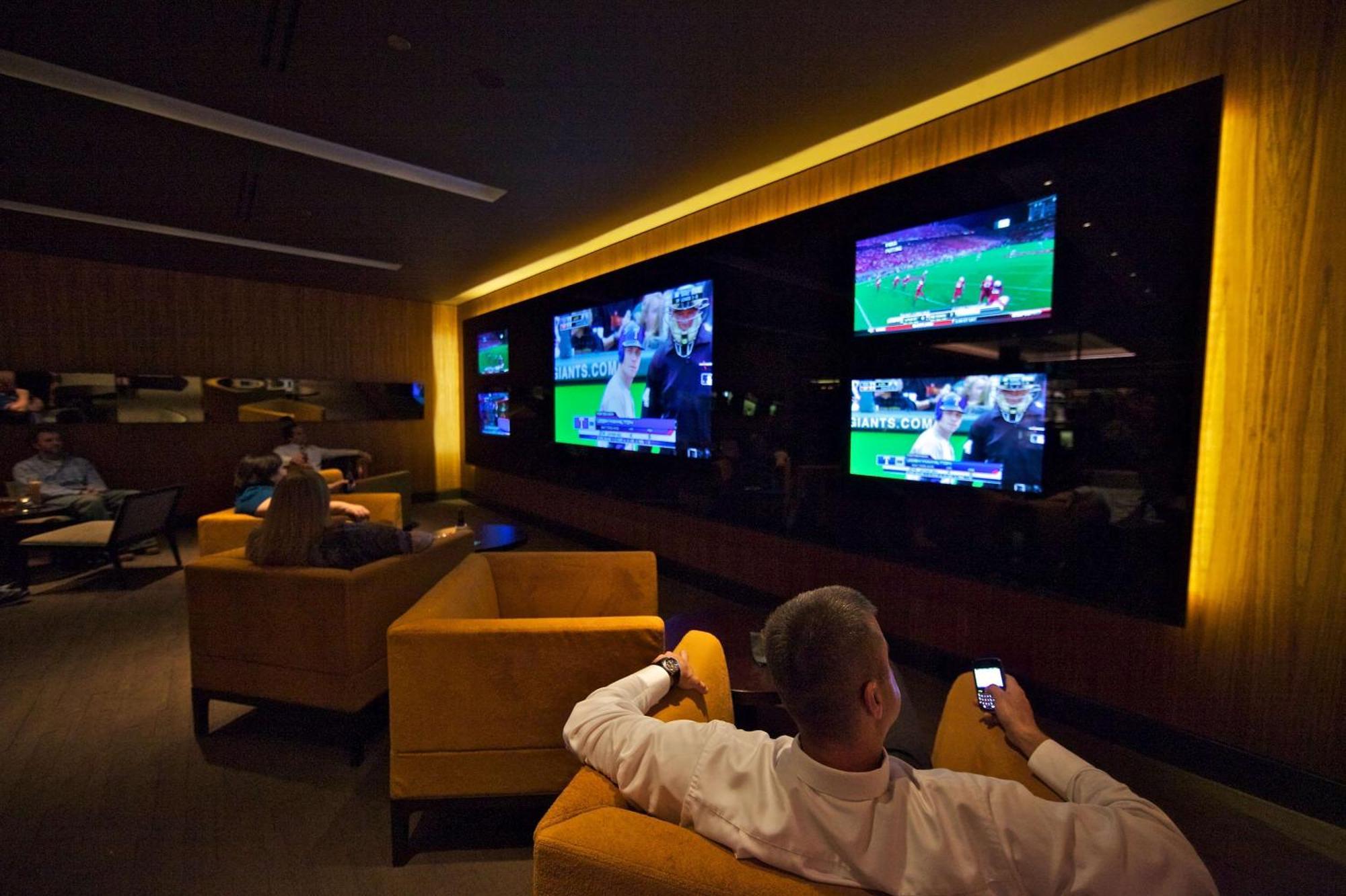 Hilton Anatole Hotel Далас Екстериор снимка