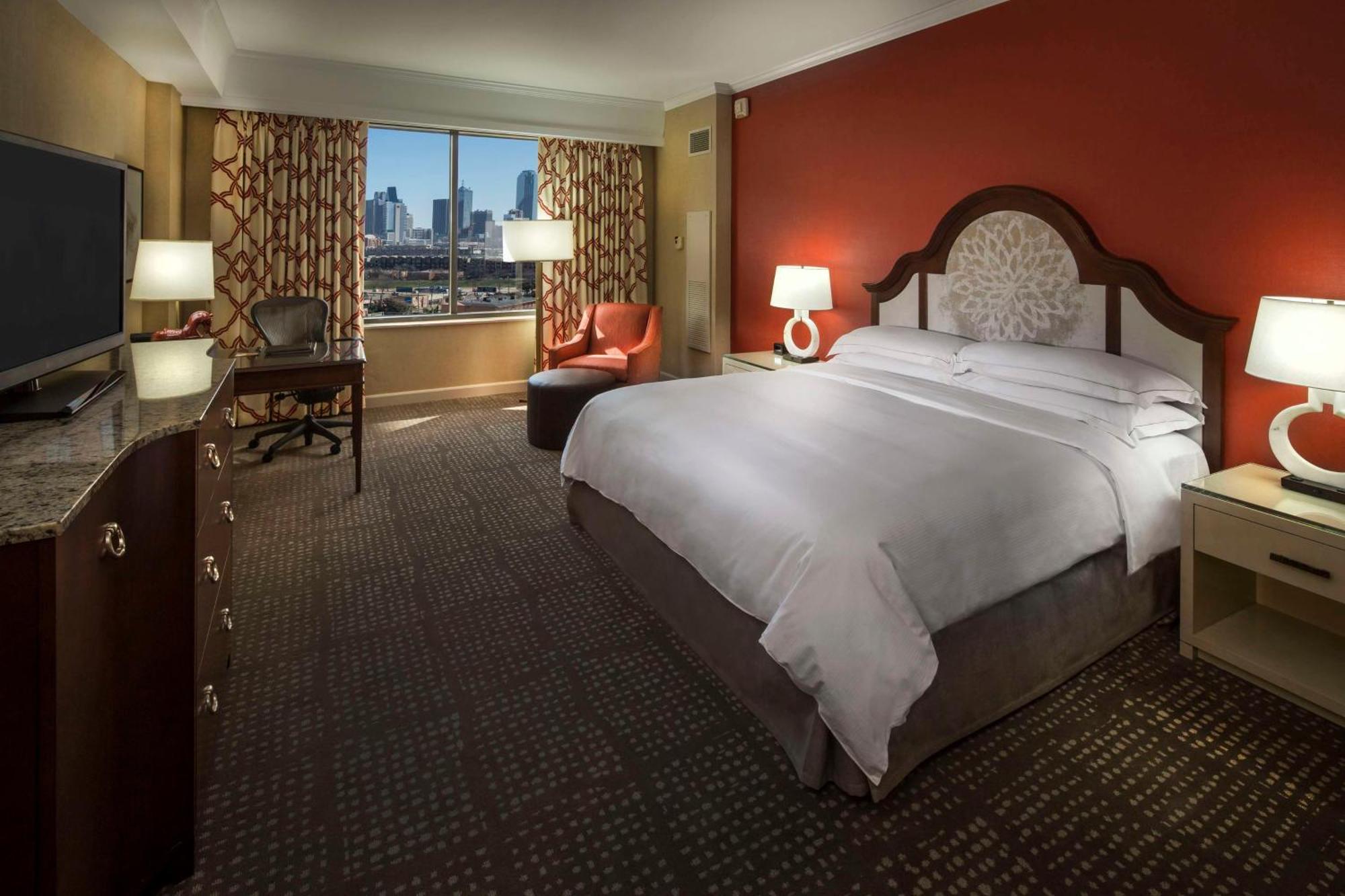 Hilton Anatole Hotel Далас Екстериор снимка
