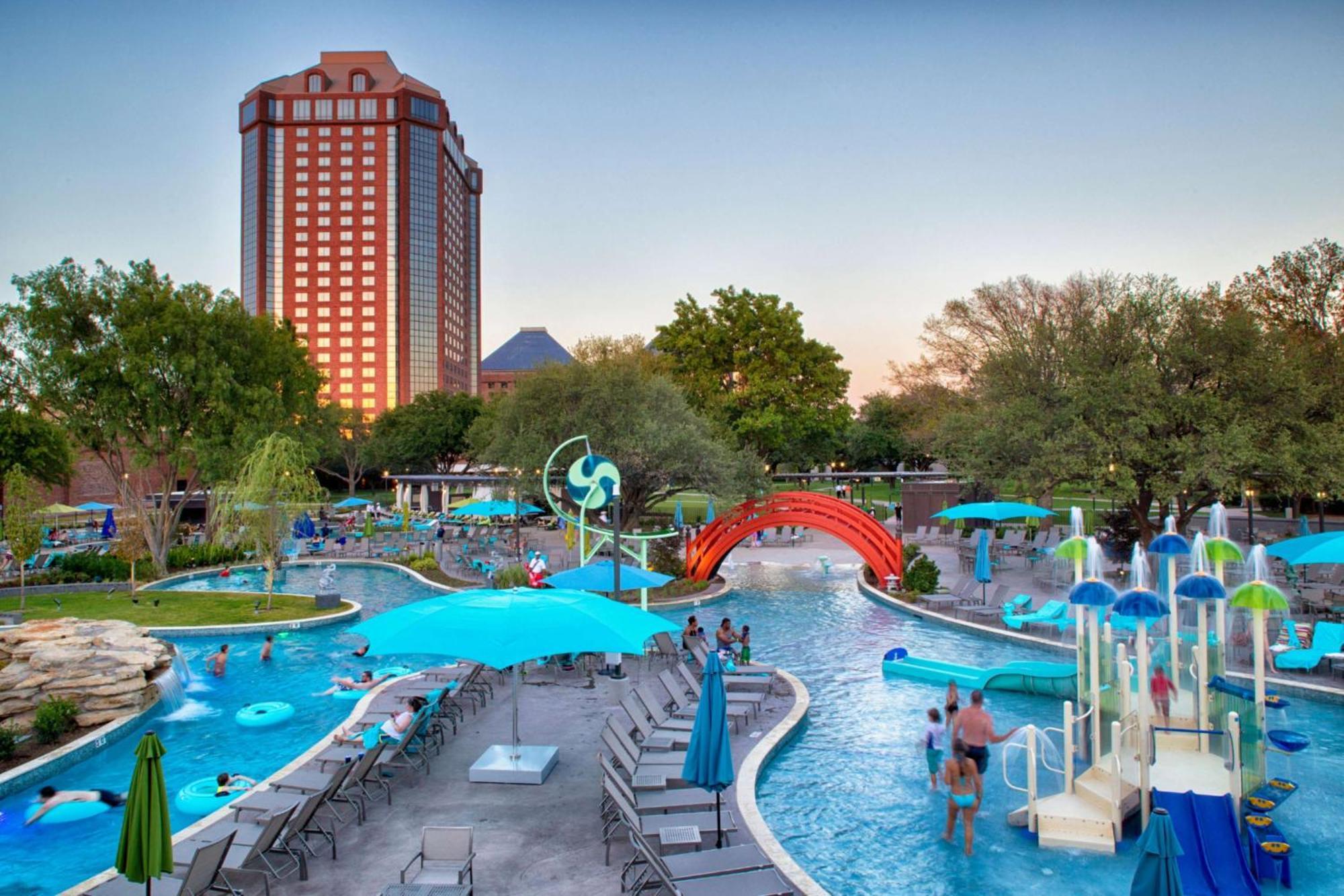 Hilton Anatole Hotel Далас Екстериор снимка