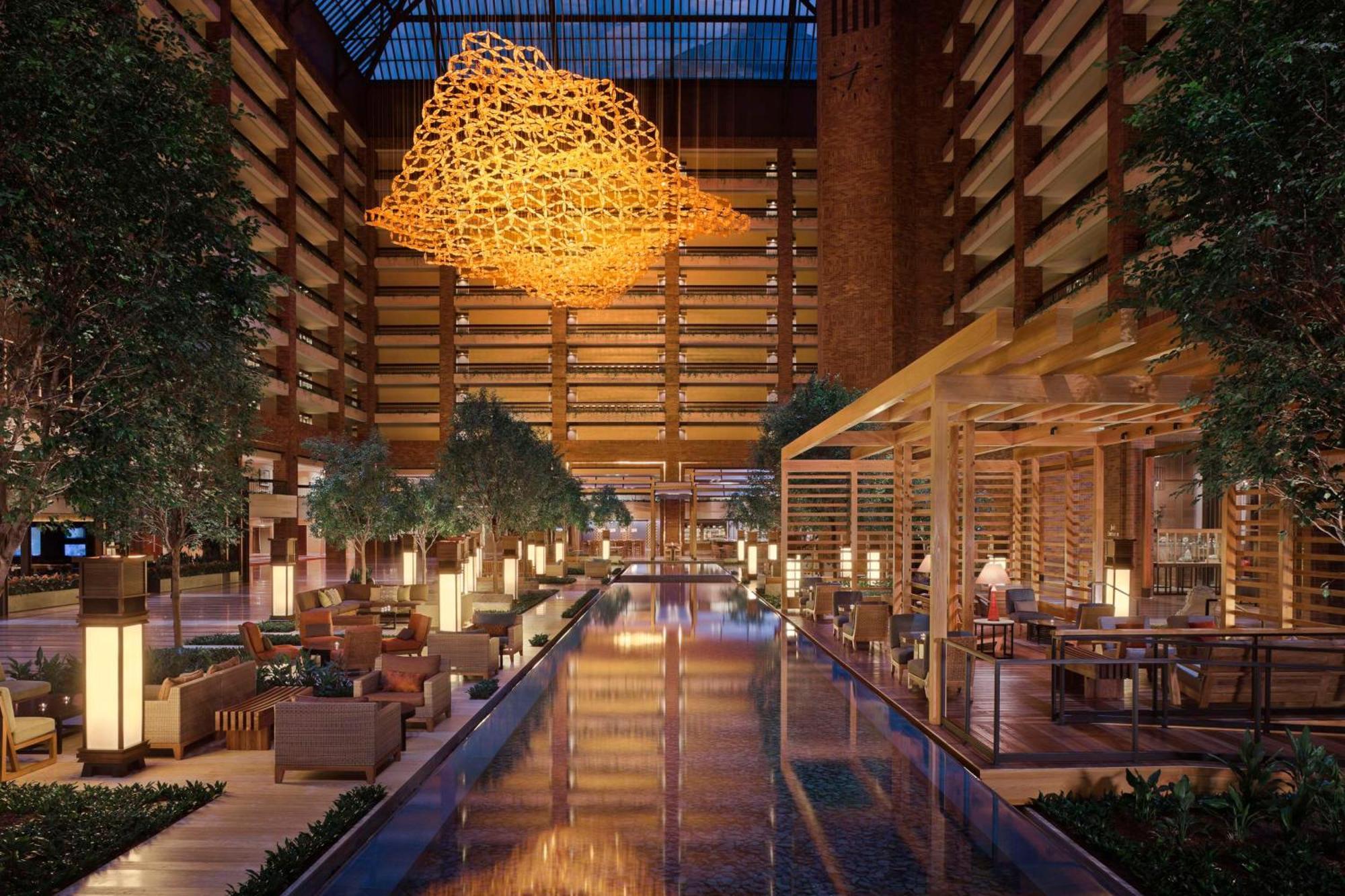 Hilton Anatole Hotel Далас Екстериор снимка